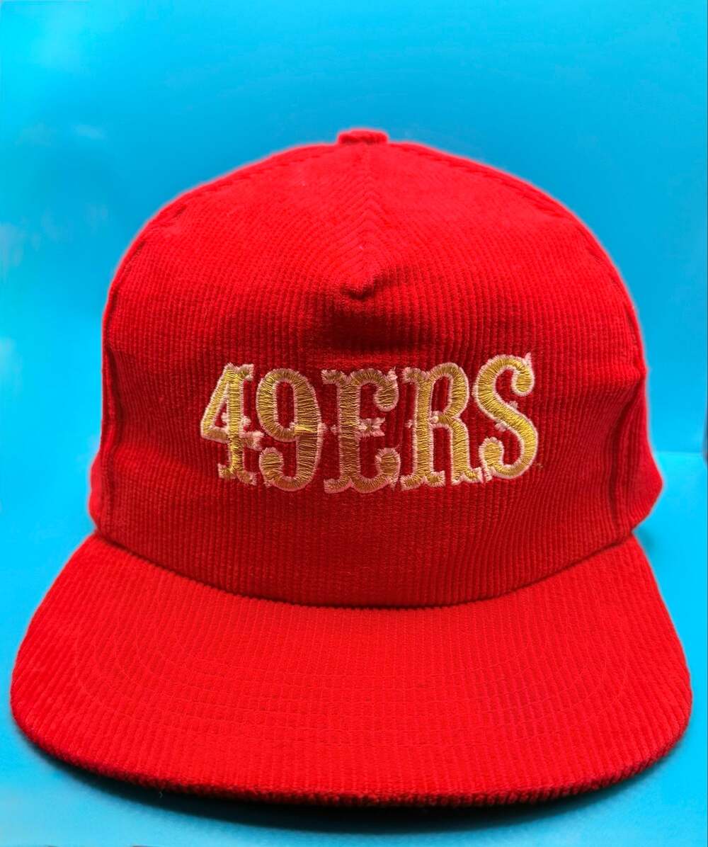 Vintage 1990s San Francisco 49ers "Starline" Corduroy Snapback Hat